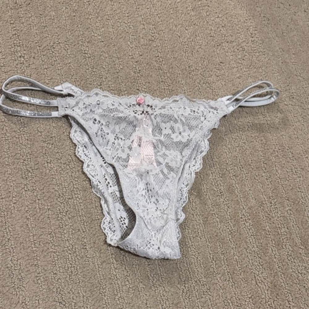 🆕 Victoria's Secret Dream Angels Brazilian Lace Panty. L. NWT!💥